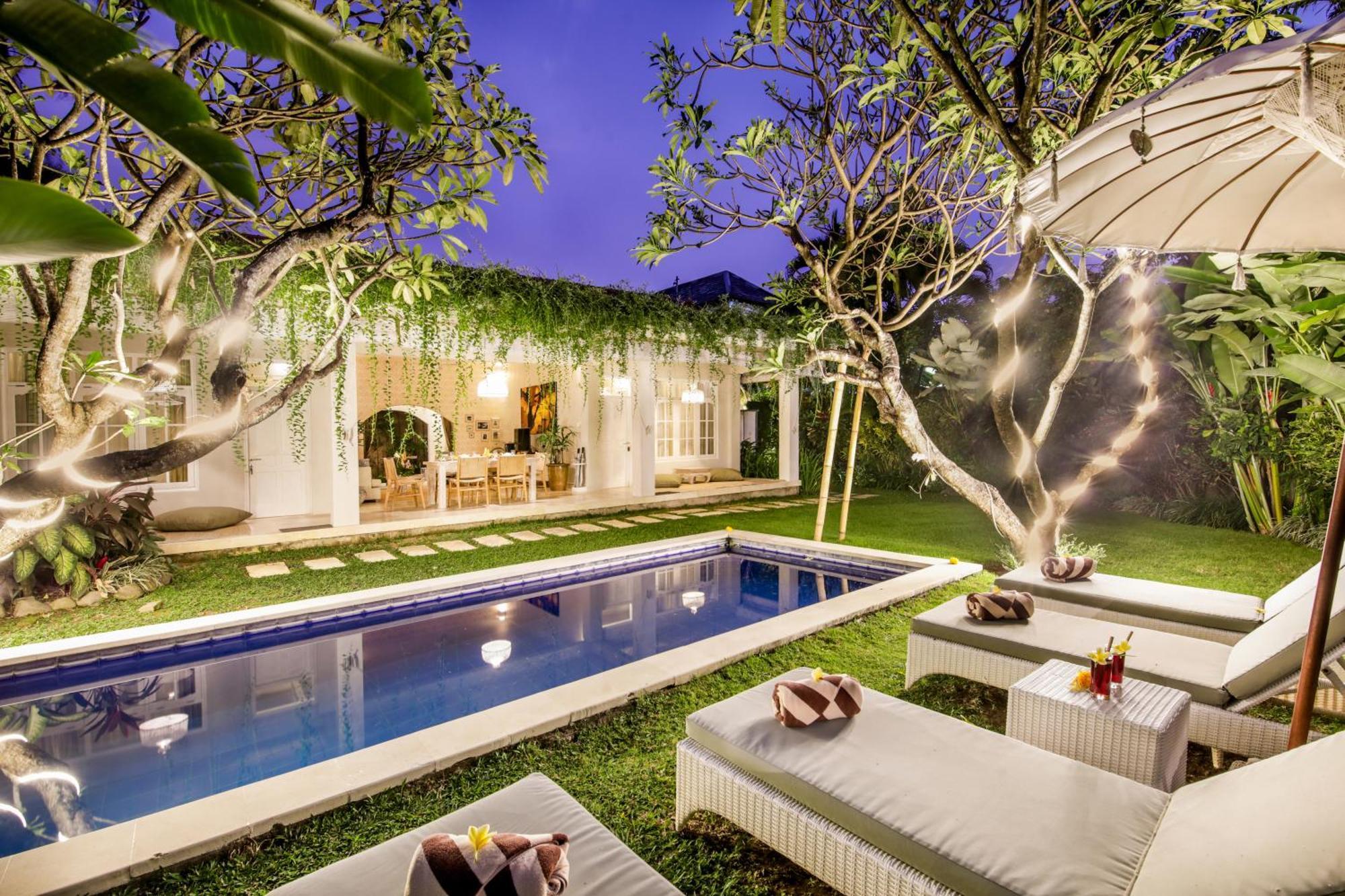 Villa Lodek Deluxe Семиняк Екстериор снимка