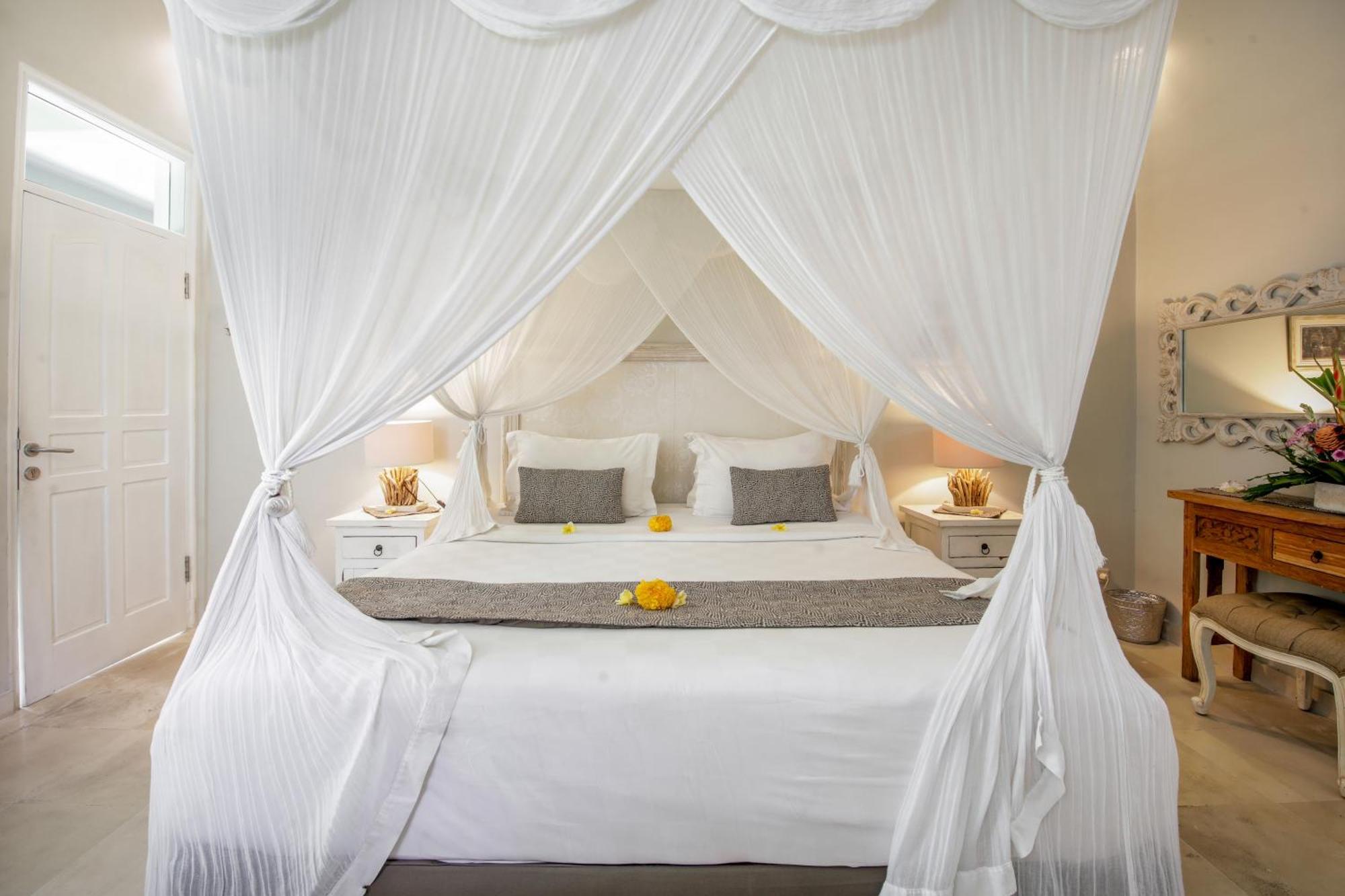 Villa Lodek Deluxe Семиняк Екстериор снимка