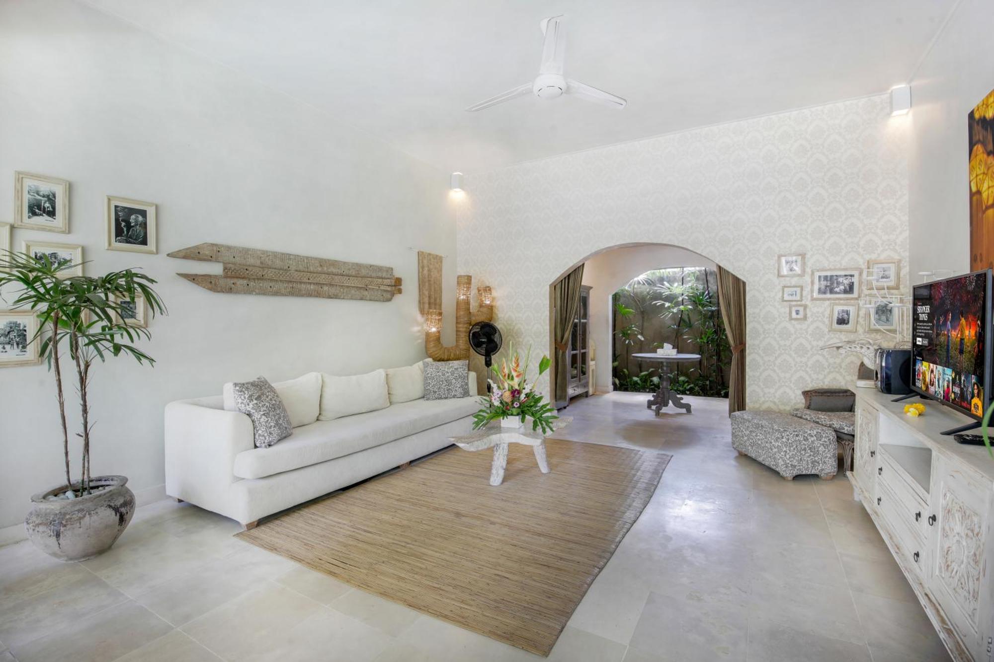 Villa Lodek Deluxe Семиняк Екстериор снимка
