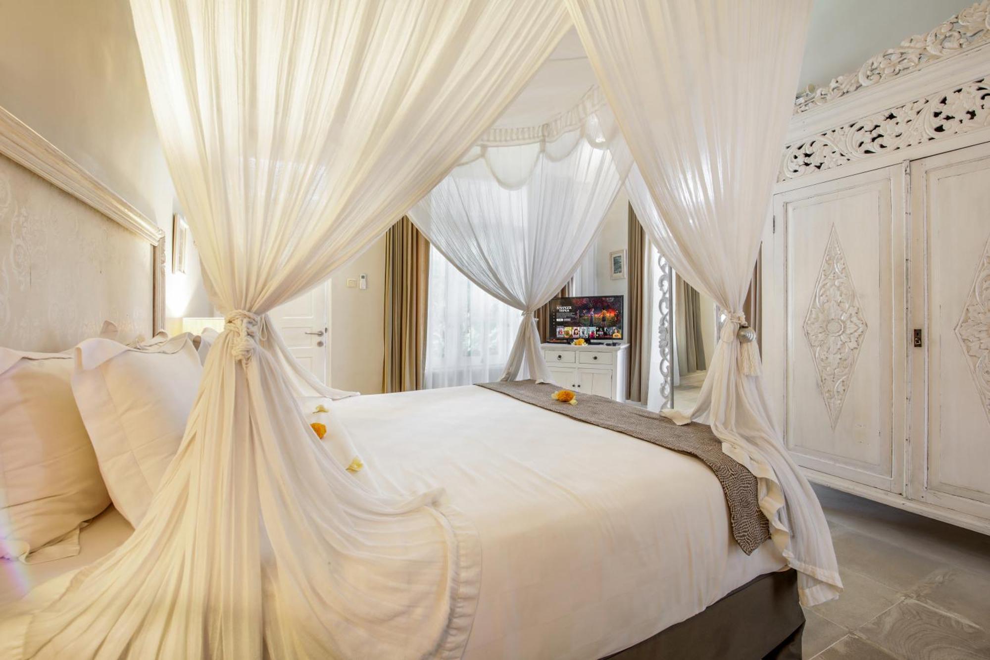 Villa Lodek Deluxe Семиняк Екстериор снимка