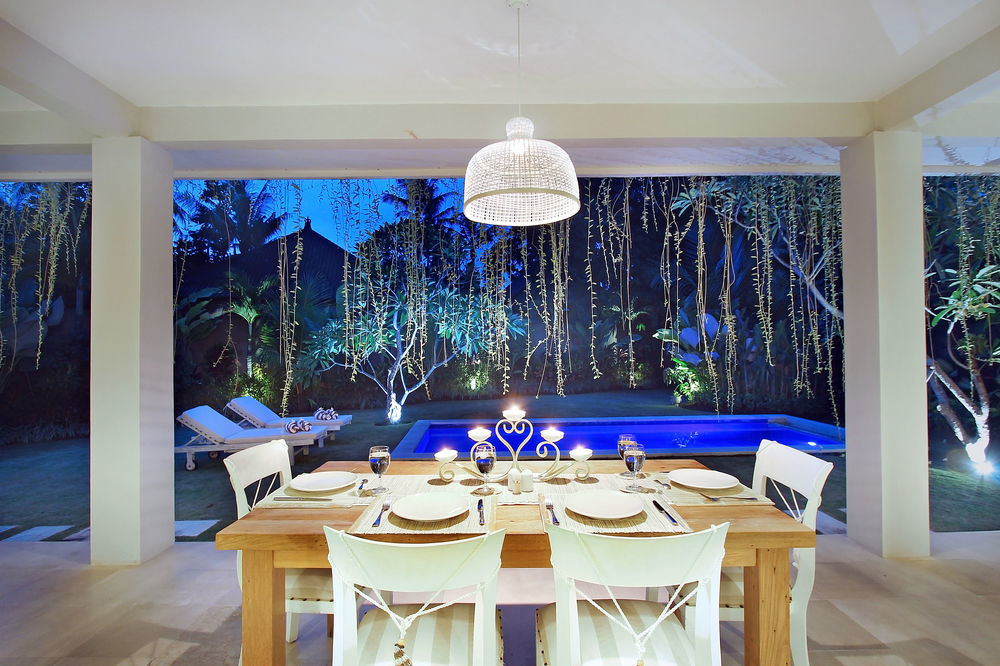 Villa Lodek Deluxe Семиняк Екстериор снимка